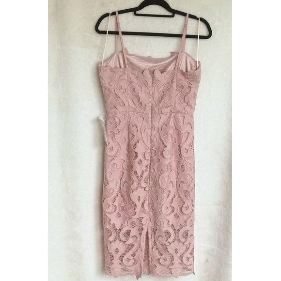 Bardot Lina Lace Sheath
Midi Dress ~ Pink Rose - Picture 5 of 7